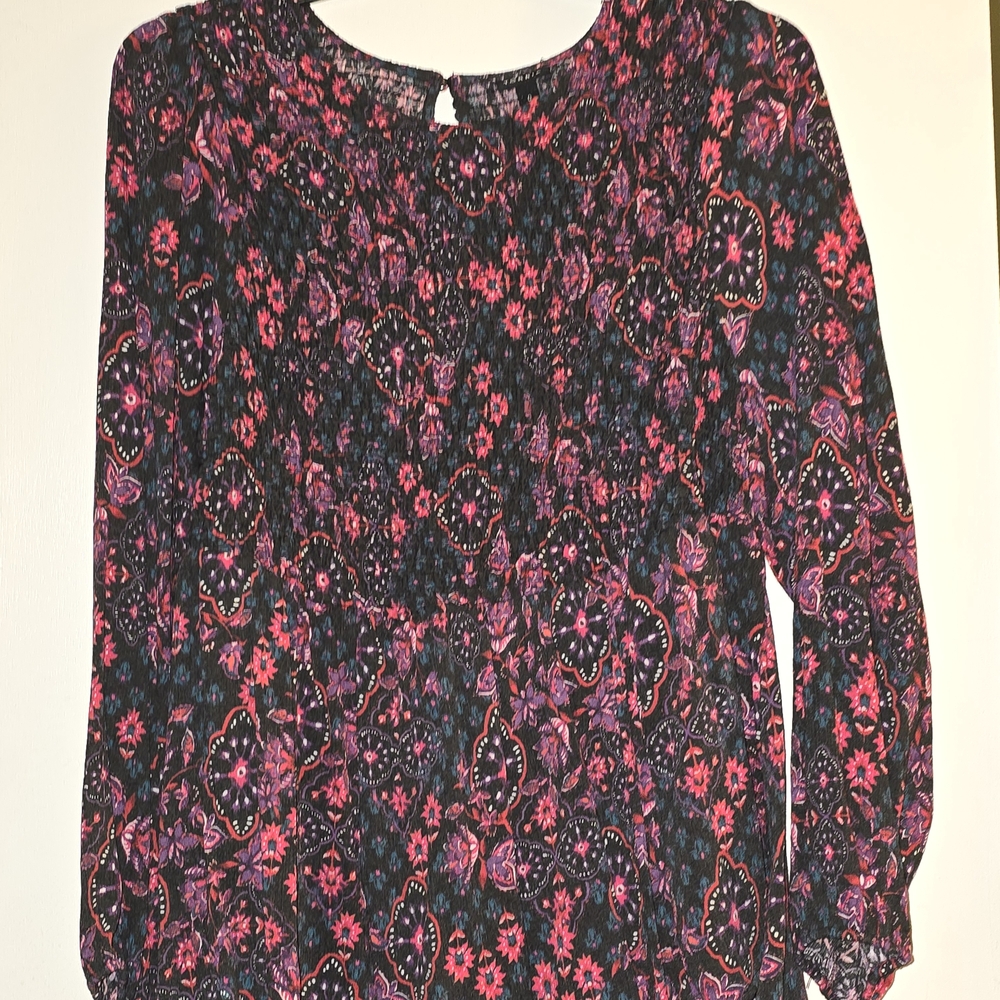 Floral Women's Top - Black and Pink